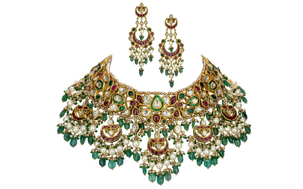 Indian-jewellery-designs-inspired-by-Persia-GREEN-COLLAR-NECKLACE